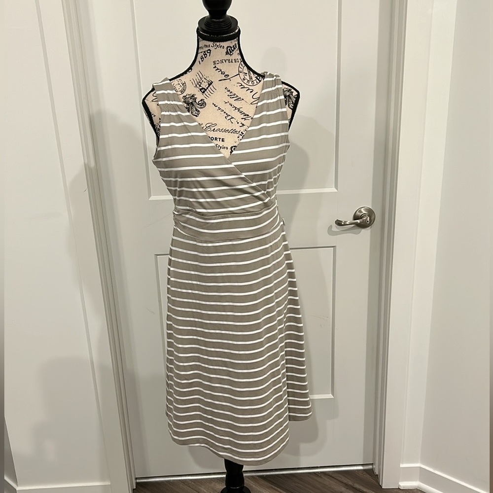 Eddie Bauer Tan and White striped Active Dress Size Medium